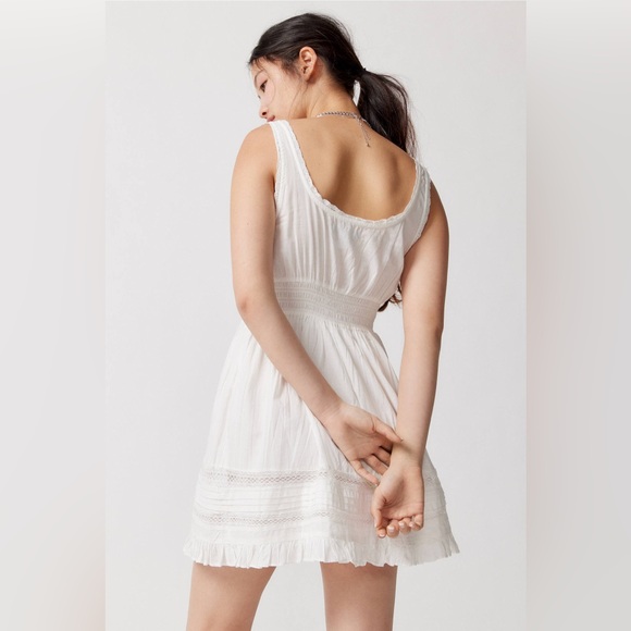 URBAN OUTFITTERS— Angelina Lace-Inset Mini Dress - Picture 11 of 11